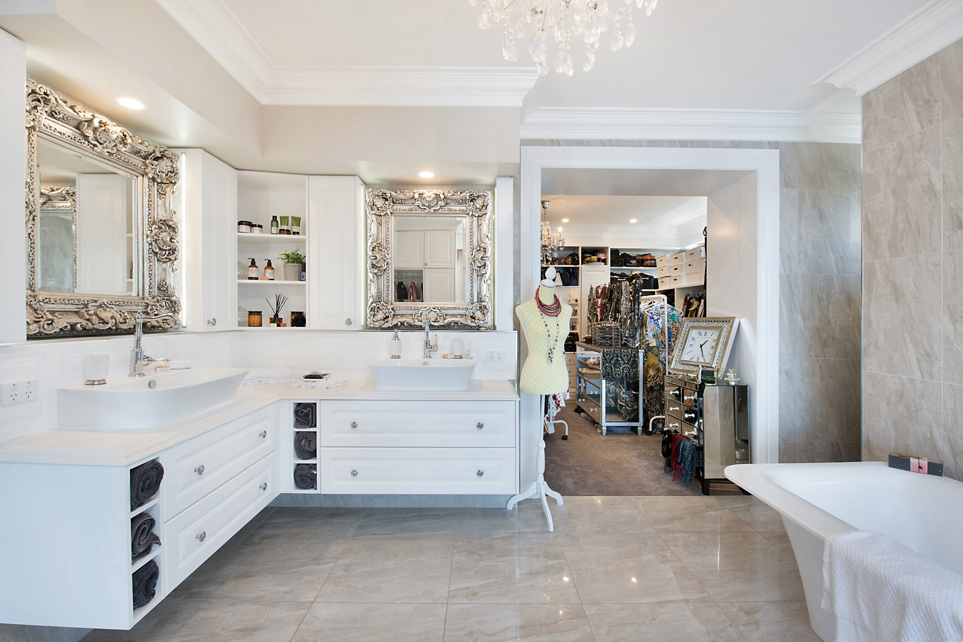12-Master-Ensuite-Hamptons