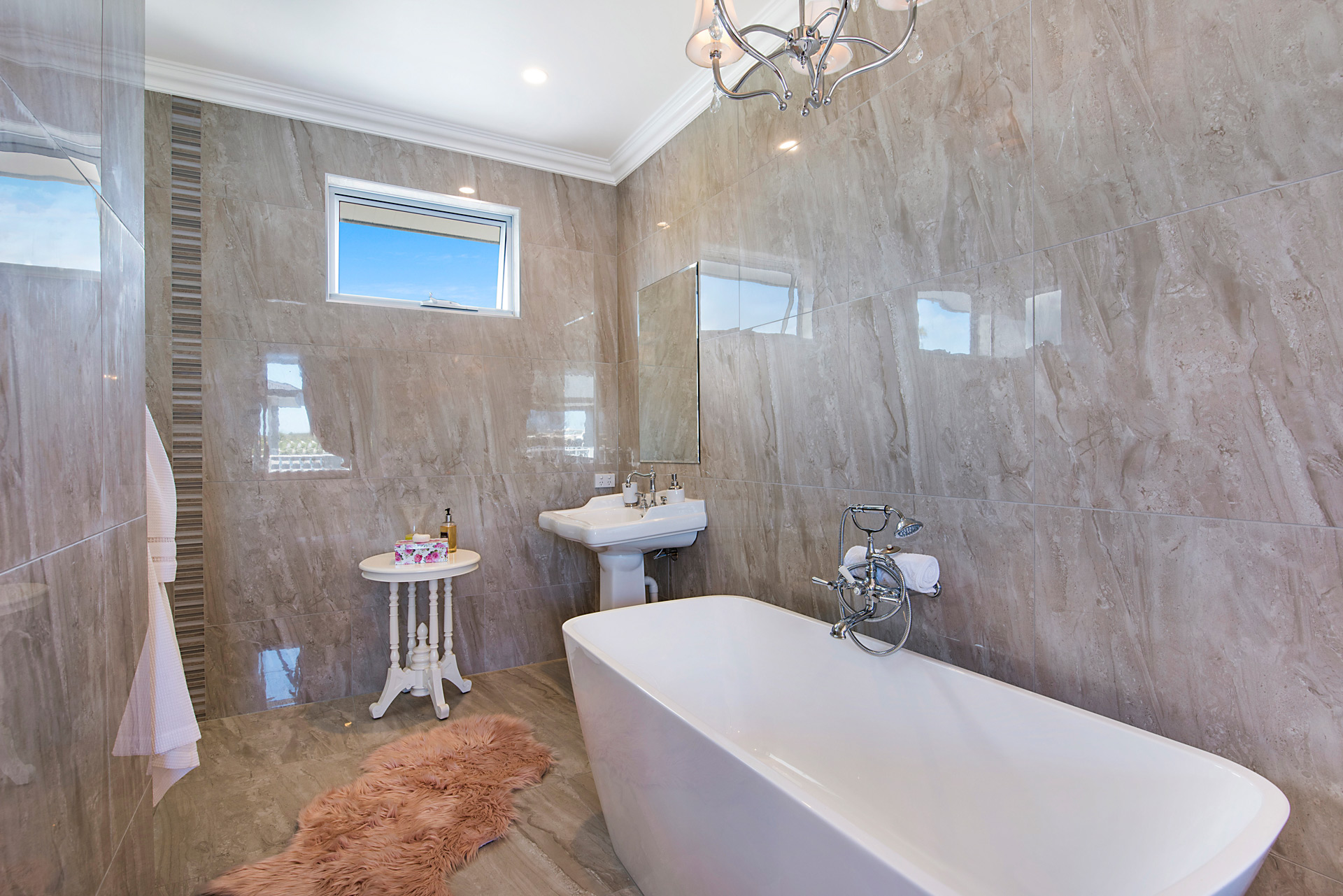 15-Guest-ensuite-Hamptons