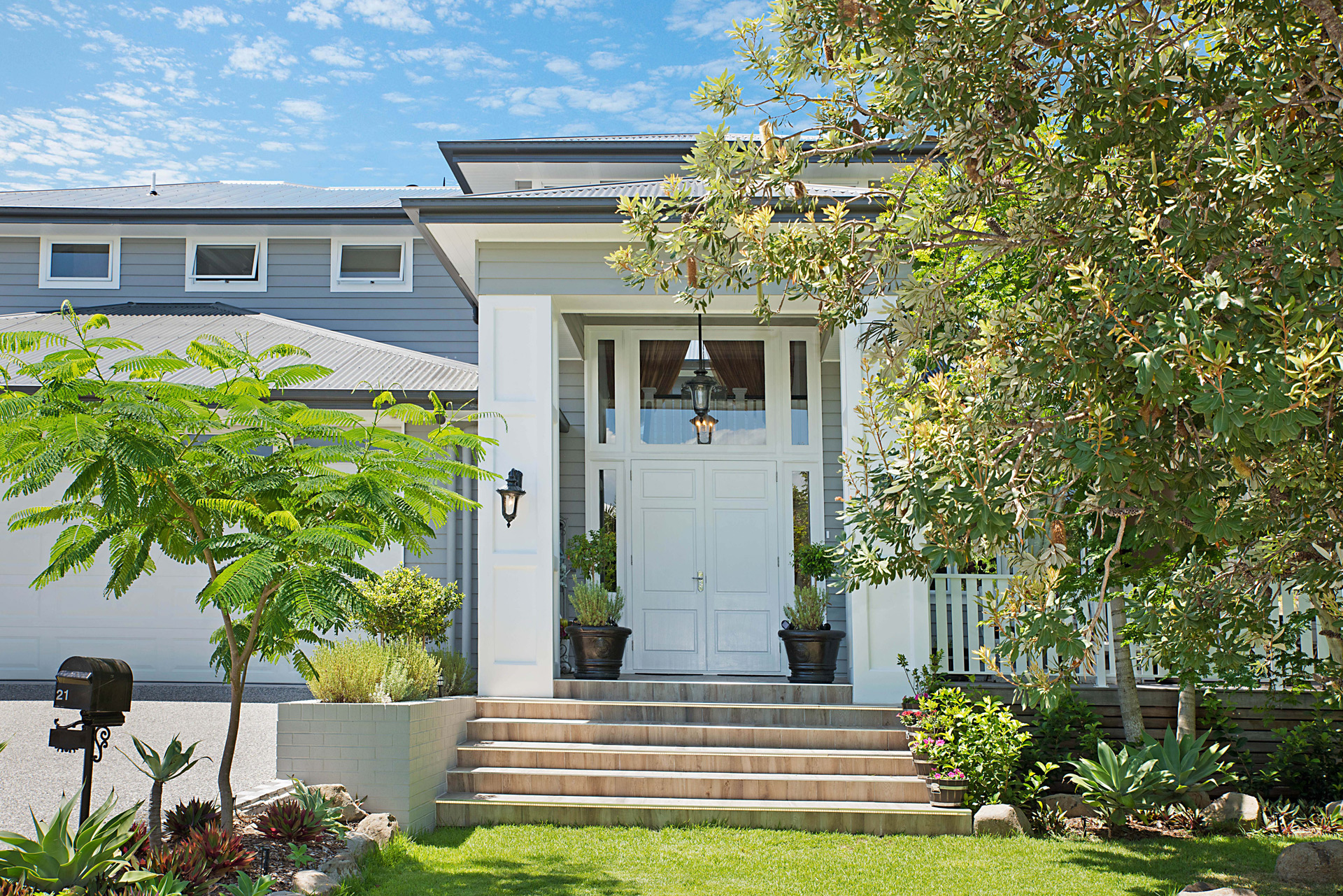 2-Entry-Hamptons