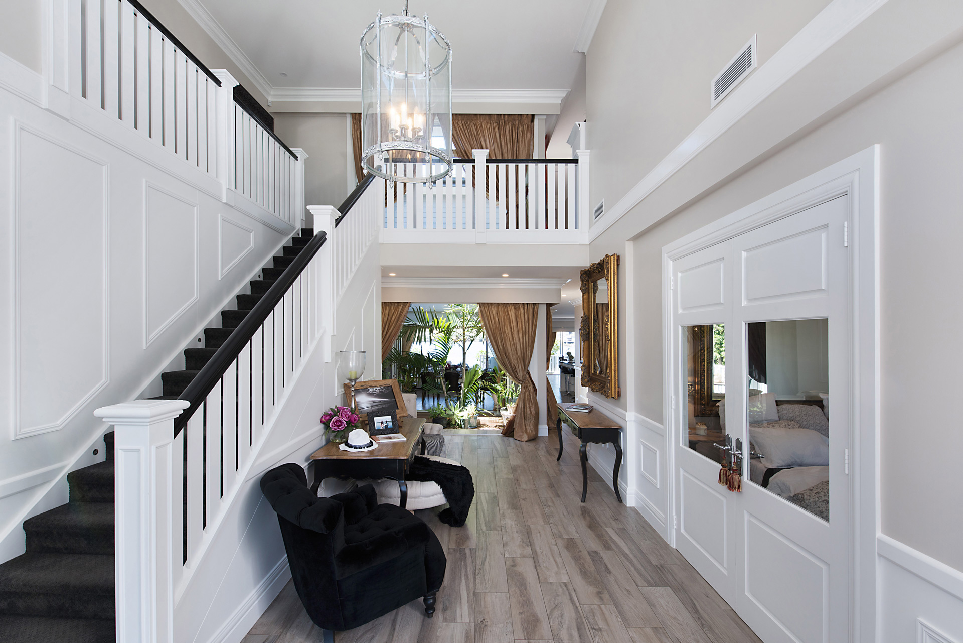 5-Foyer-Hamptons