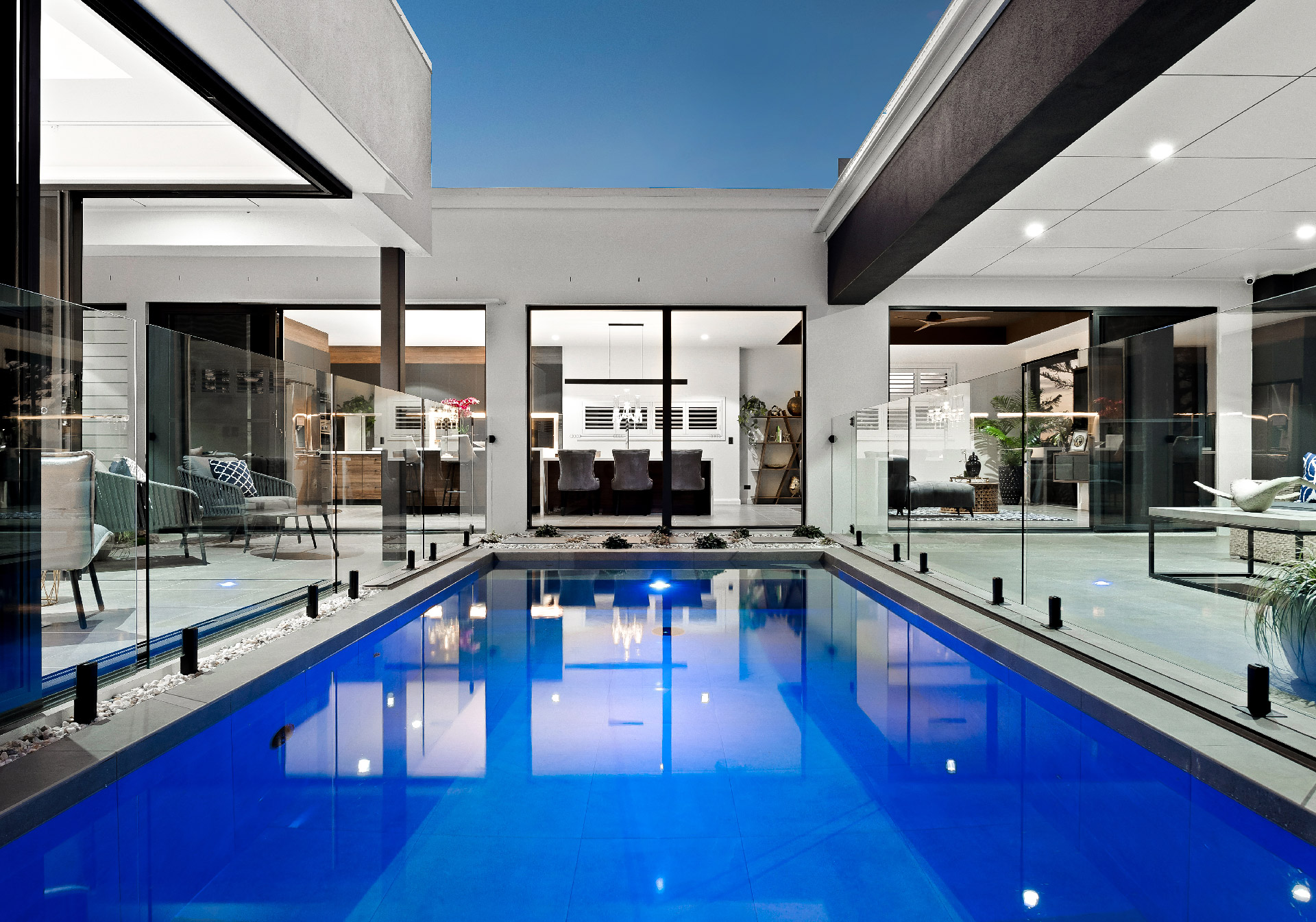 Arlington-35-18-Pool-Night