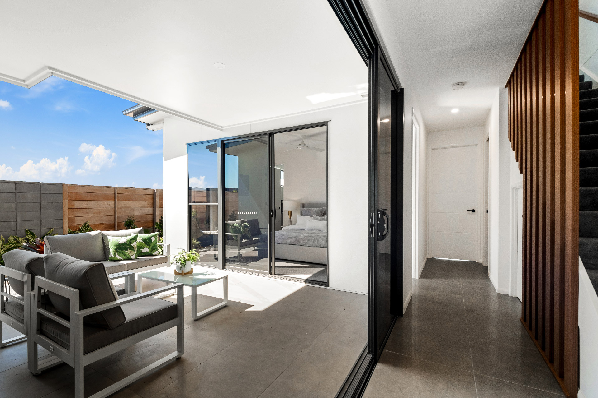 Shelly-Dune-11-Outdoor-Guest-room-access