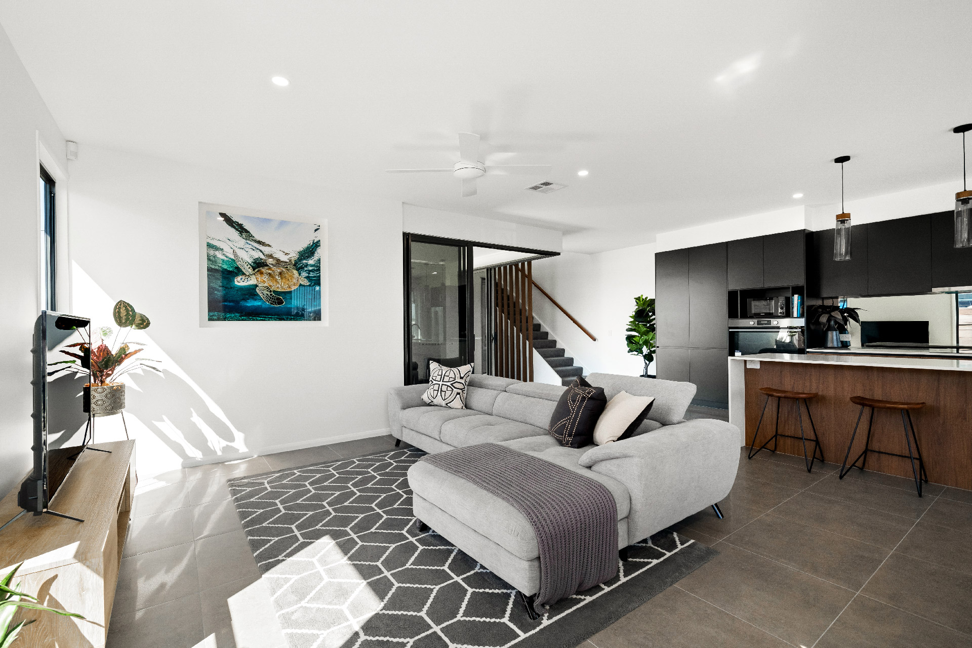 Shelly-Dune-6-Lounge-